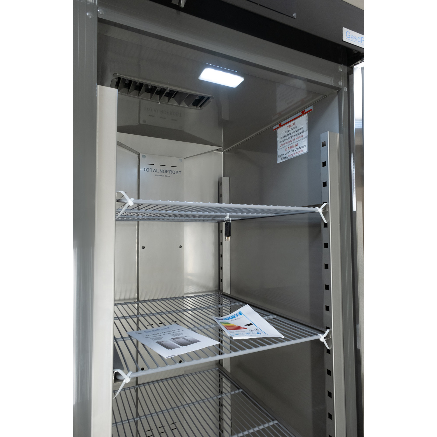 Шафа холодильна дводверна GoodFood GF-GN1200TNS-HC