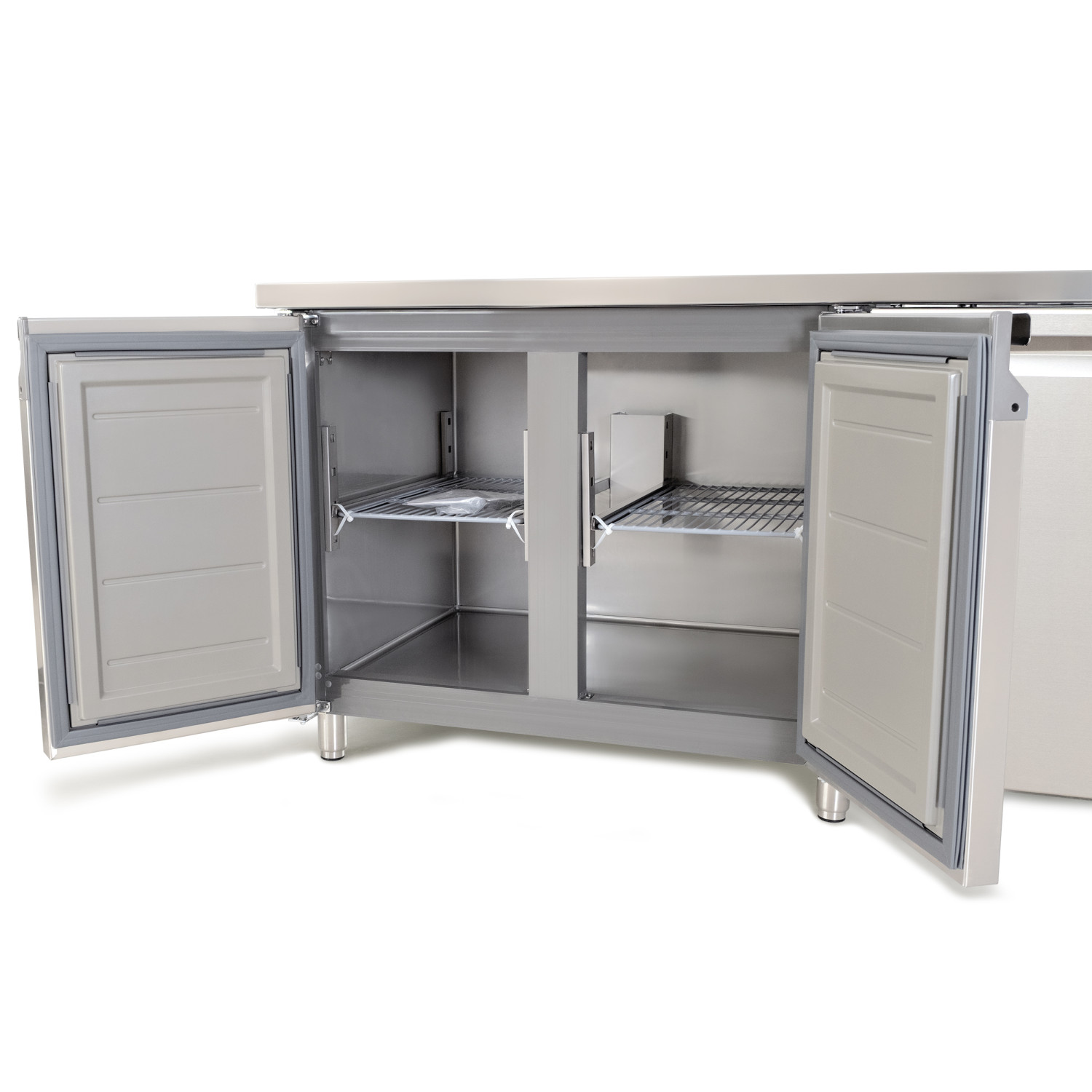 Стіл морозильний чотиридверний GoodFood GF-GN4100BTS-HC